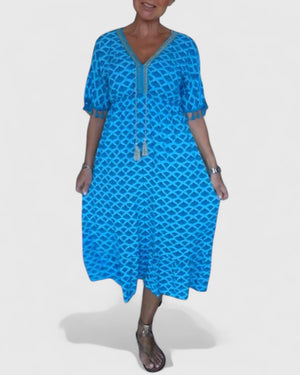 | V-neck casual dress with print